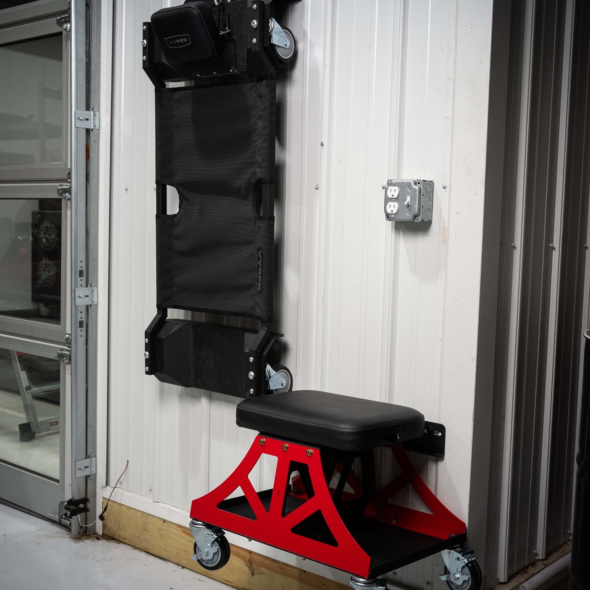 WALL MOUNT: LAY-DOWN CREEPER