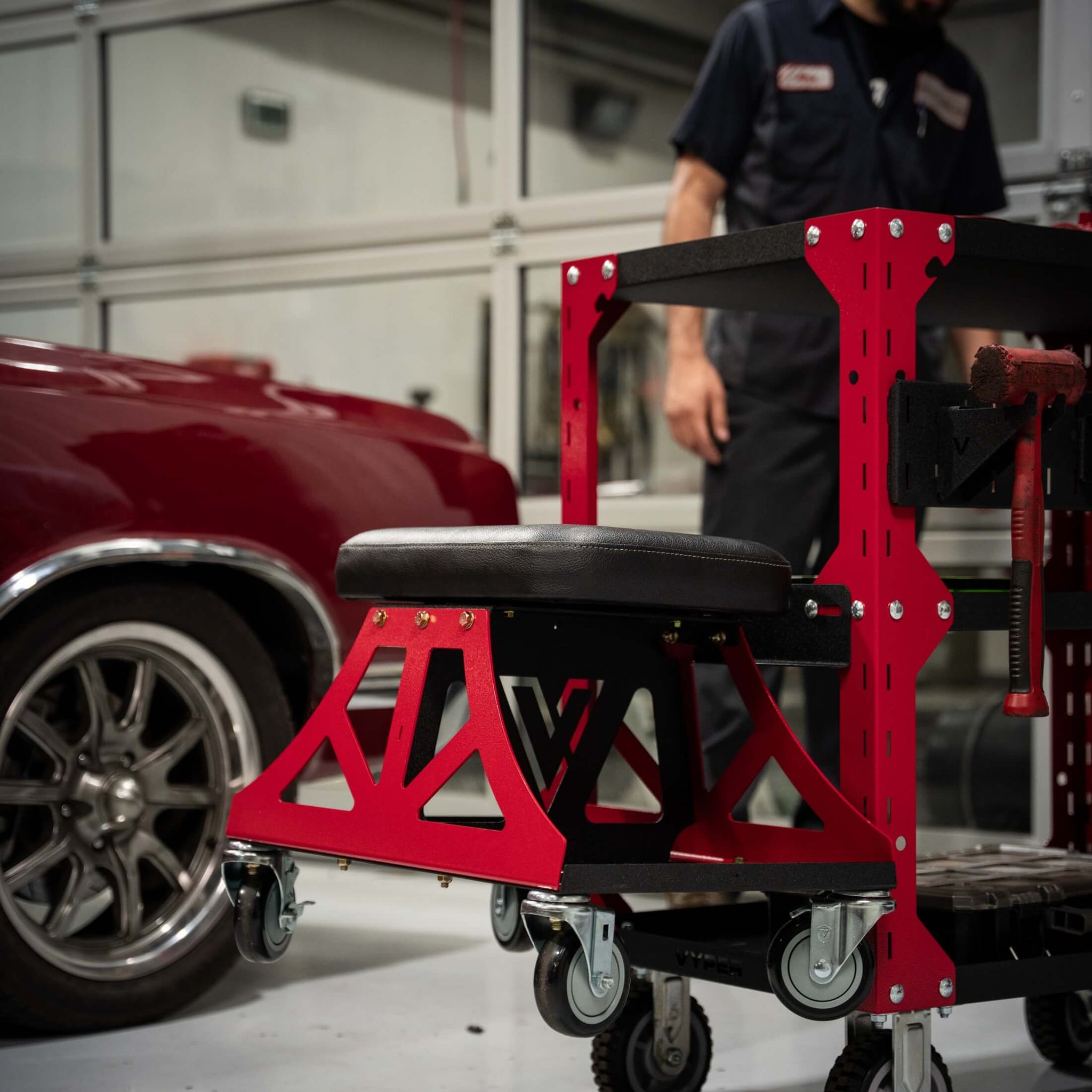 WALL/CART MOUNT: LOW-PRO