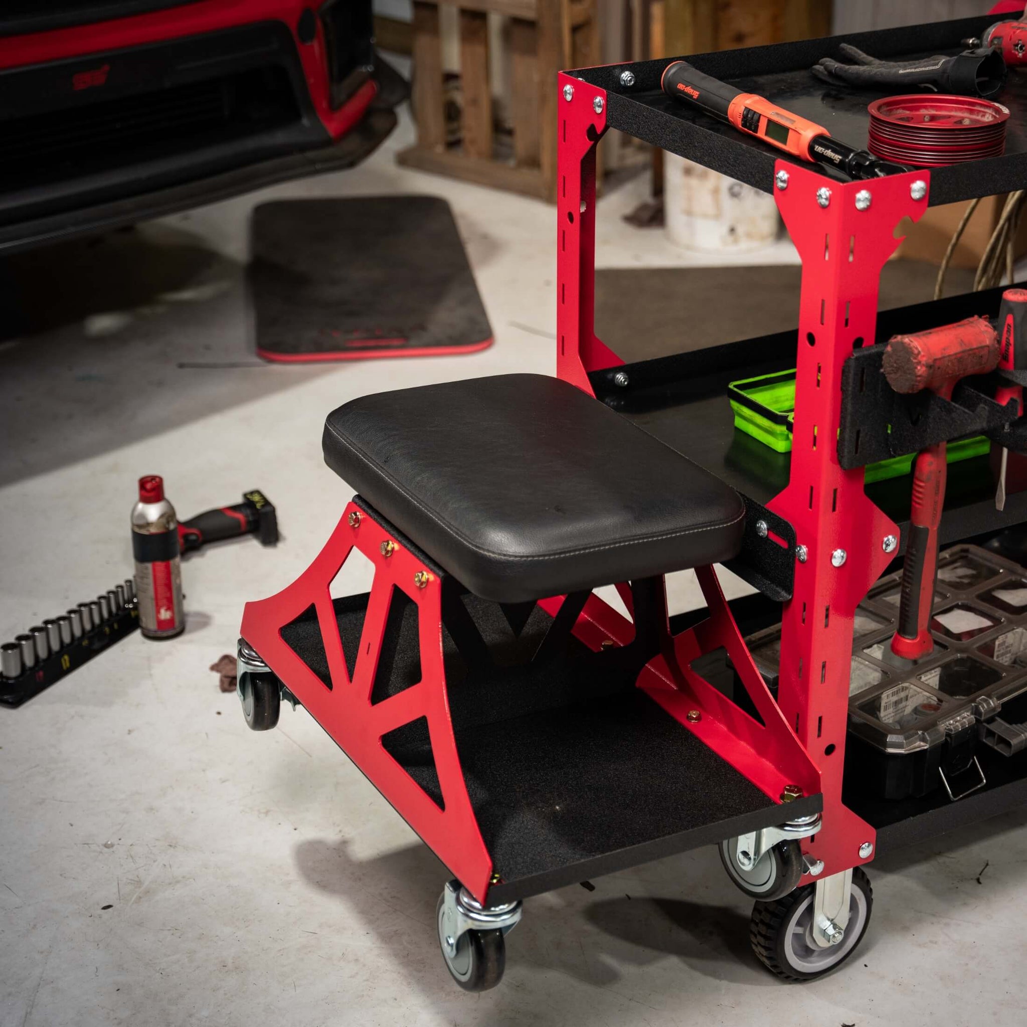 WALL/CART MOUNT: LOW-PRO