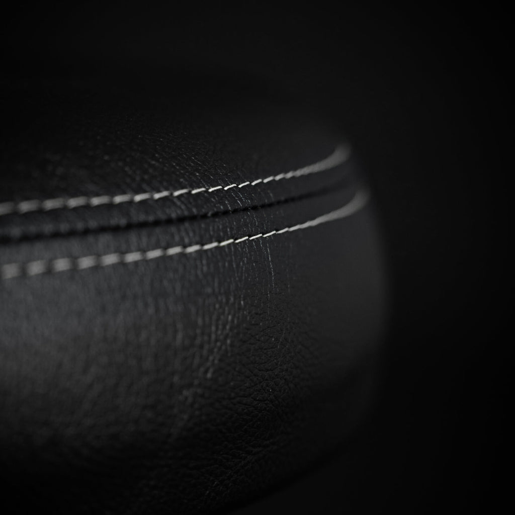 FORD MUSTANG® - SHADOW BLACK (ELEVATED)