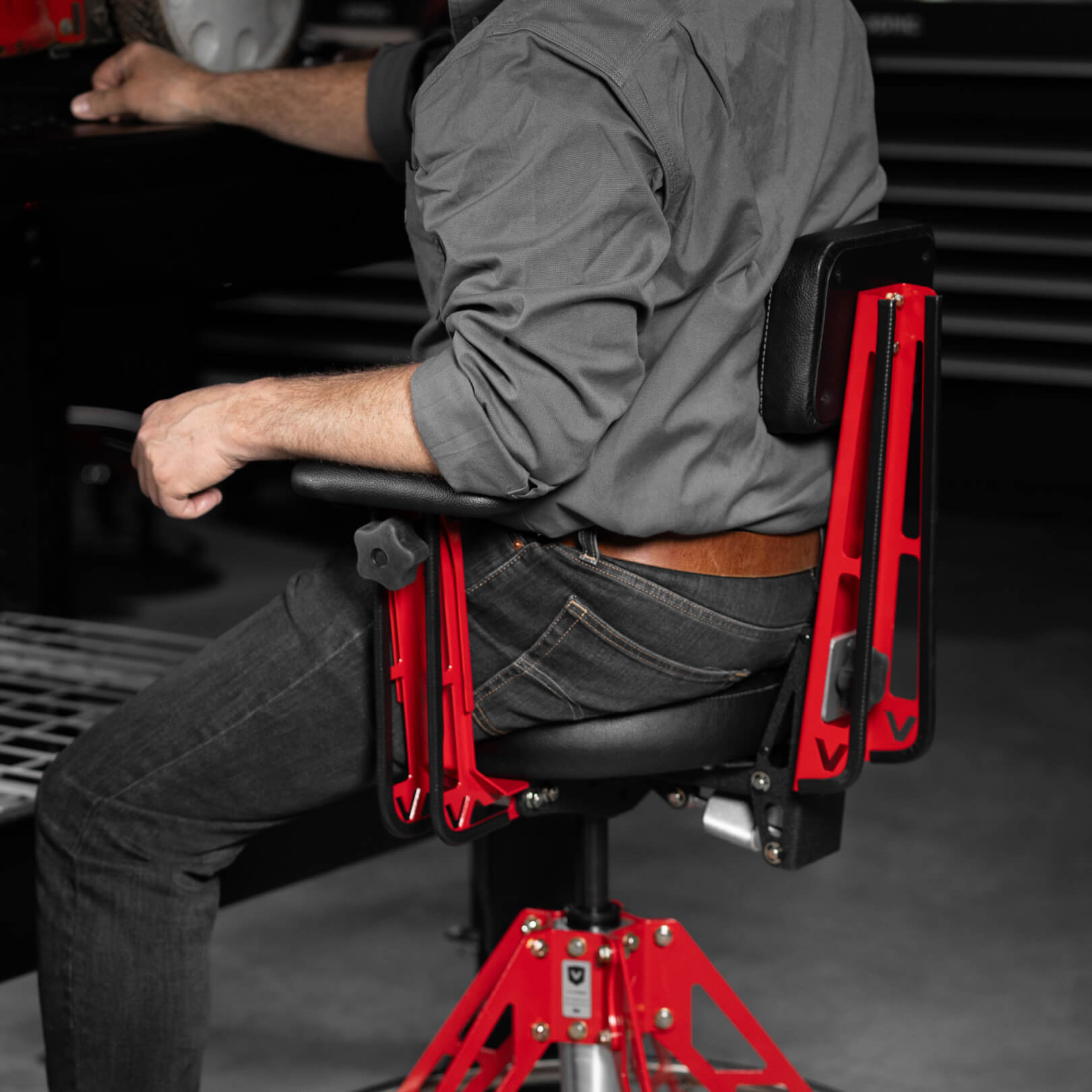 ADJUSTABLE ARMREST (QH / ACME ONLY)