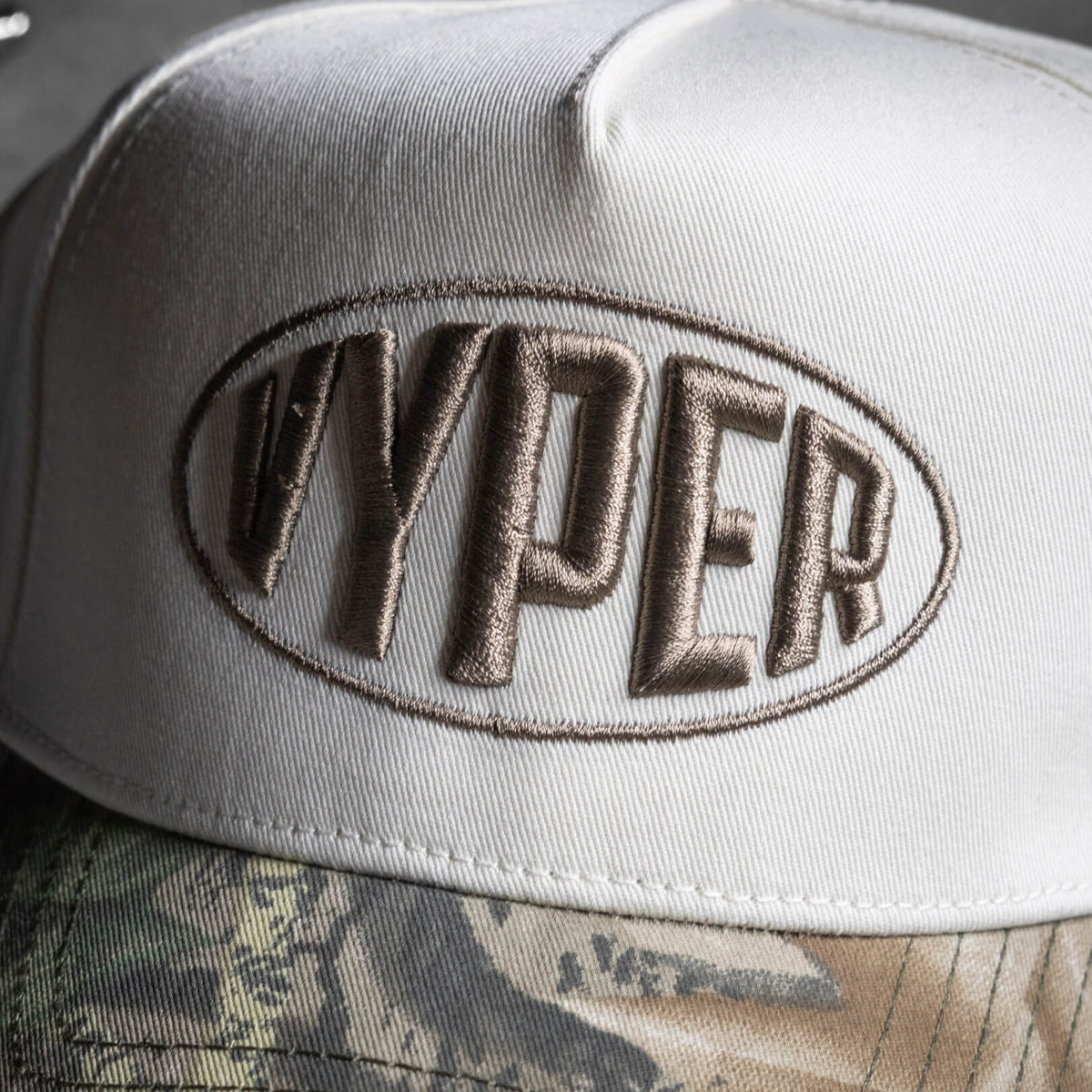 TRACKSIDE CAMO TWO-TONE HAT