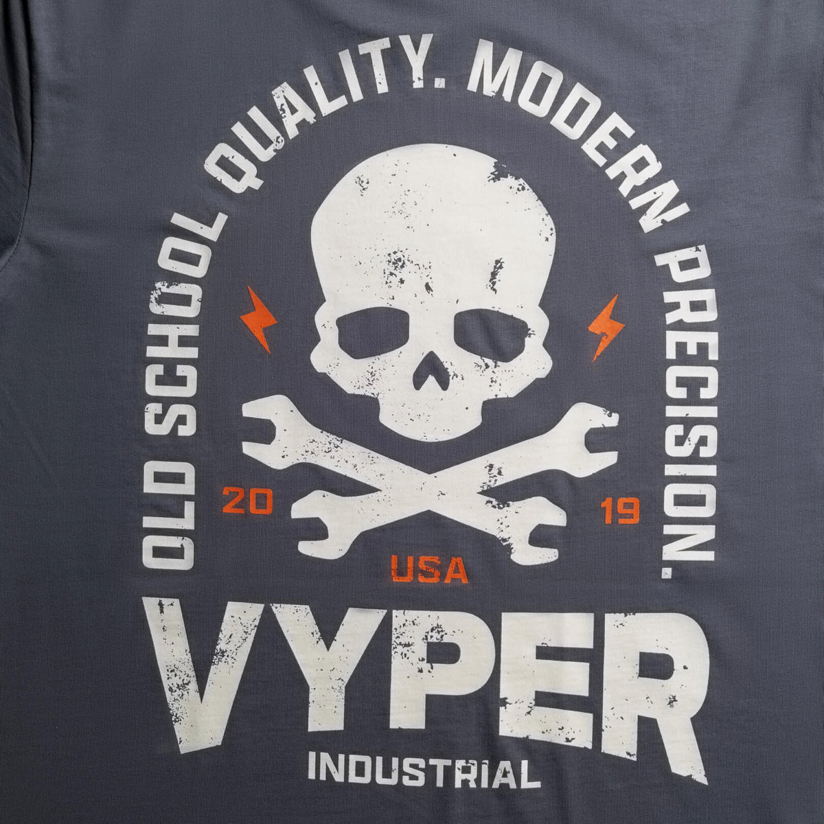 OLD SCHOOL TEE