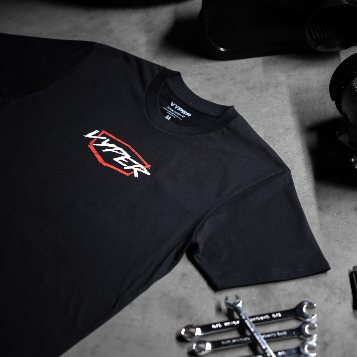 SCRATCH TEE
