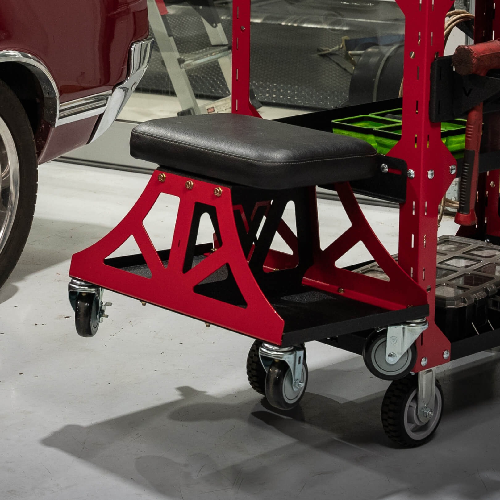 cartonode engineering ハークサイズスタジオラック FRP製 Low-Pro Wall & Cart Mount | Stool Storage Accessory | Vyper